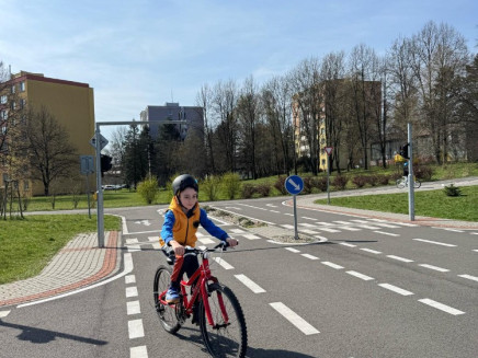 UTF-8IMG-20250414-WA0009