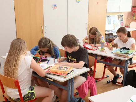 2h5pabkk2wqvryq-313230302e2e38302e31