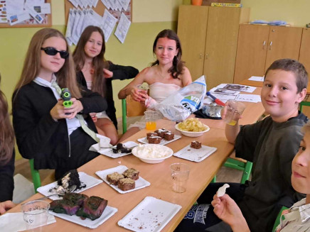 376575306_881874970175508_5153501467325564850_n