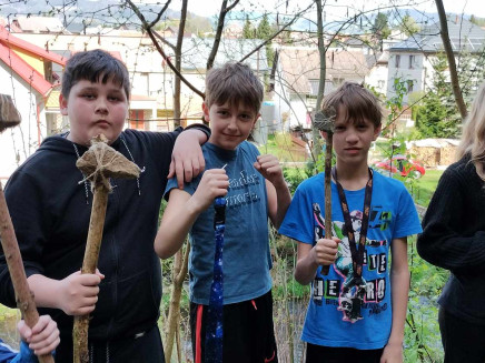 8aa9a9b5-bba0-4e4d-9ed1-822204c51d97