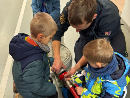 28ca6a7e-0a57-4d03-827f-6725affea752(1)