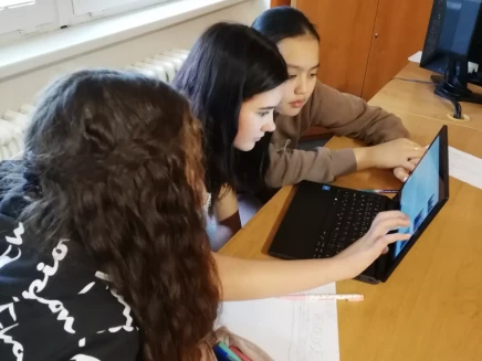 e7jmhlz03aw3rlr-313230302e2e38302e31