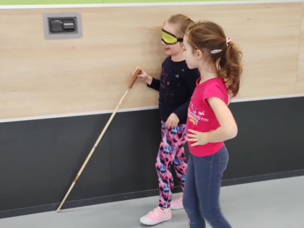 98686571-af71-430f-a66e-2d29d9b33e79